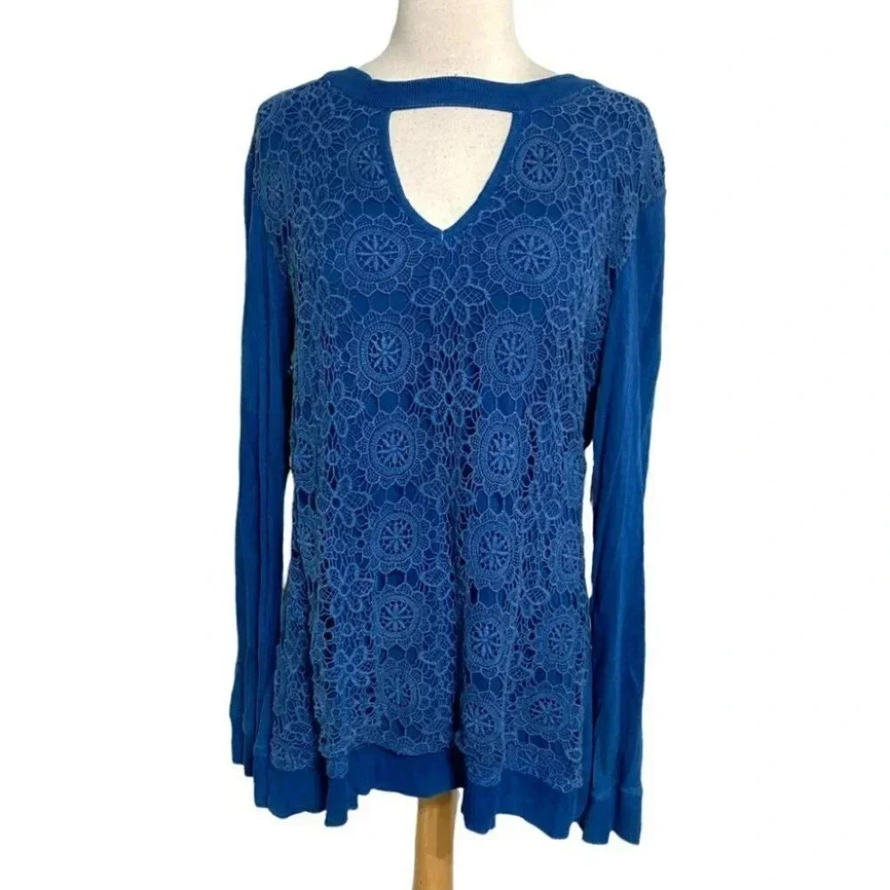 Studio West Apparel Top 1X Indigo Blue Lace Overlayβ Keyhole Long Sleeve 55296X